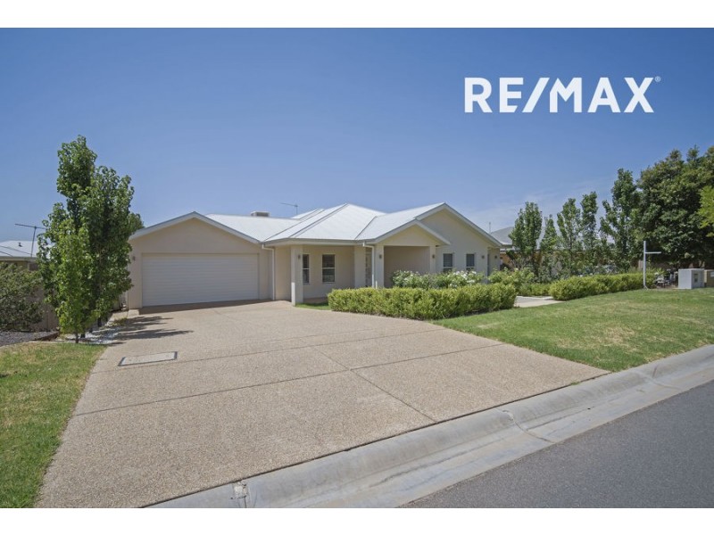 10 Clarence Place, Tatton NSW 2650