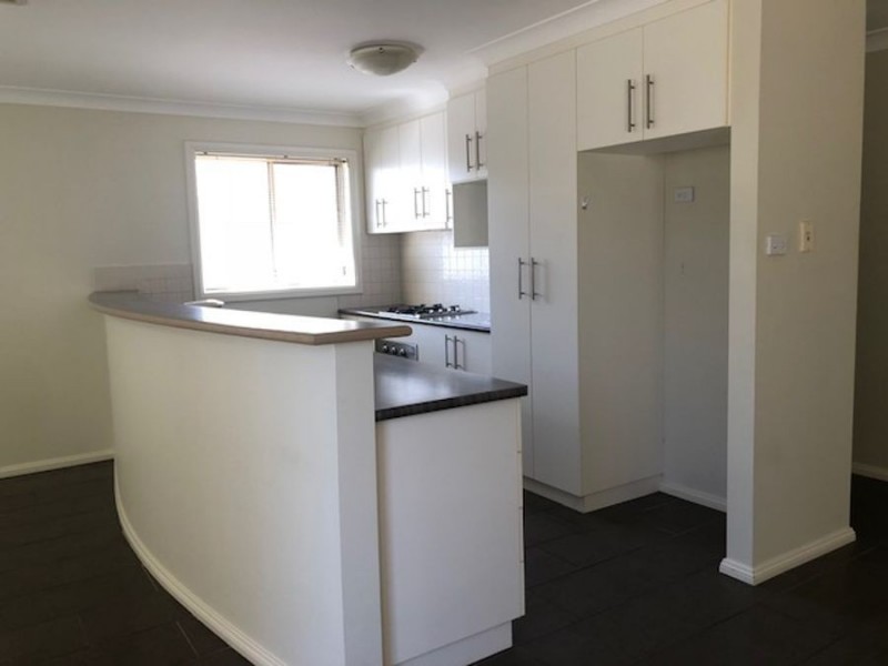 13 Ulandra Place, Estella NSW 2650