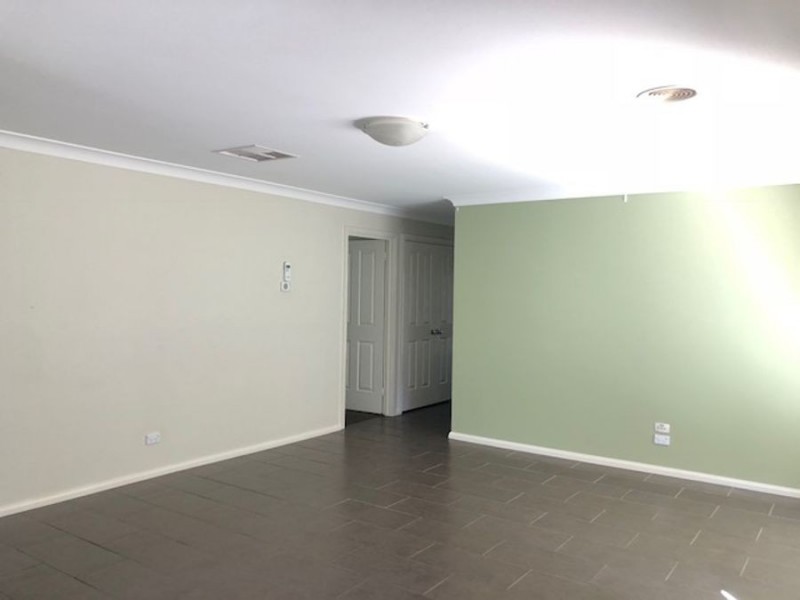 13 Ulandra Place, Estella NSW 2650