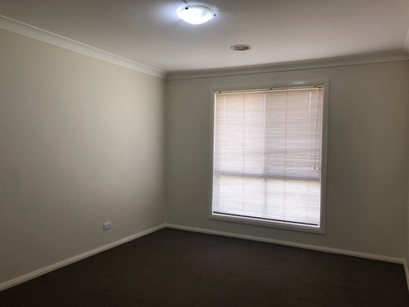 13 Ulandra Place, Estella NSW 2650