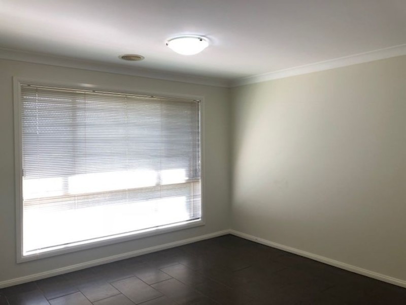 13 Ulandra Place, Estella NSW 2650