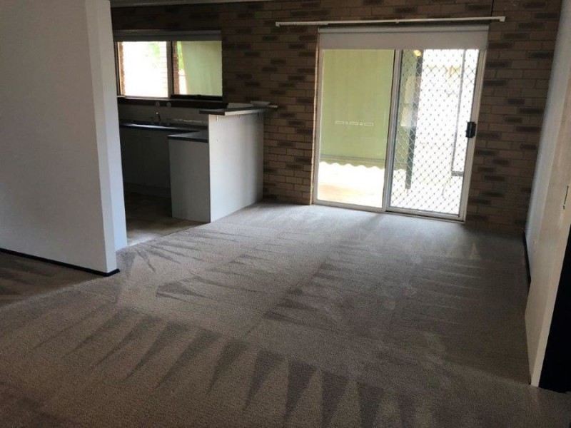 6/47 Karoom Drive, Glenfield Park NSW 2650