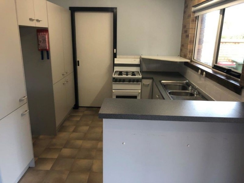 6/47 Karoom Drive, Glenfield Park NSW 2650