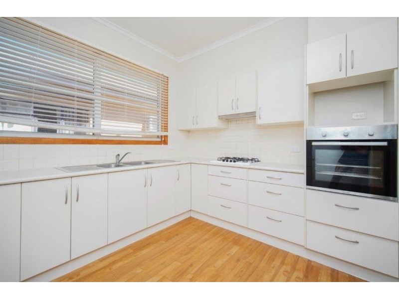 33 Mair Street, Turvey Park NSW 2650