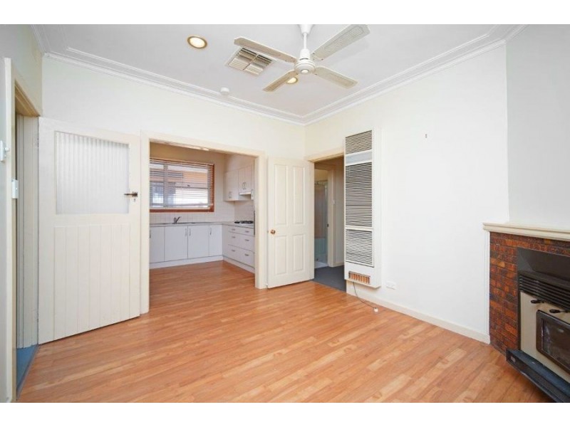 33 Mair Street, Turvey Park NSW 2650