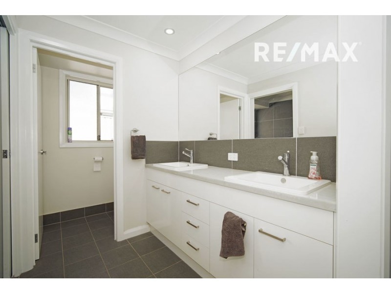 29 Alma Crescent, Estella NSW 2650