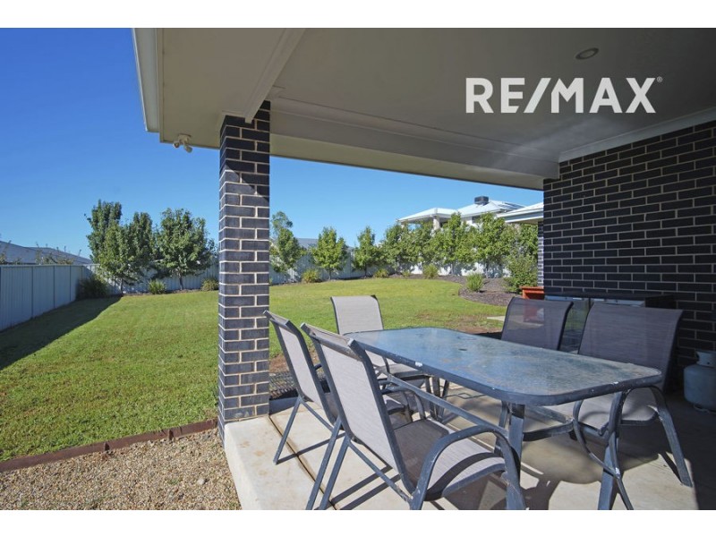 29 Alma Crescent, Estella NSW 2650