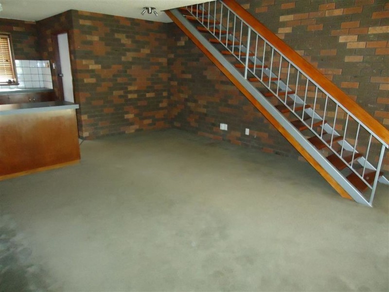 1/81-85 Ziegler Avenue, Kooringal NSW 2650