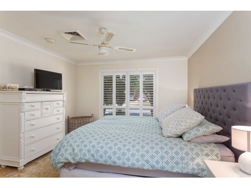 2 Balmoral Crescent, Lake Albert NSW 2650