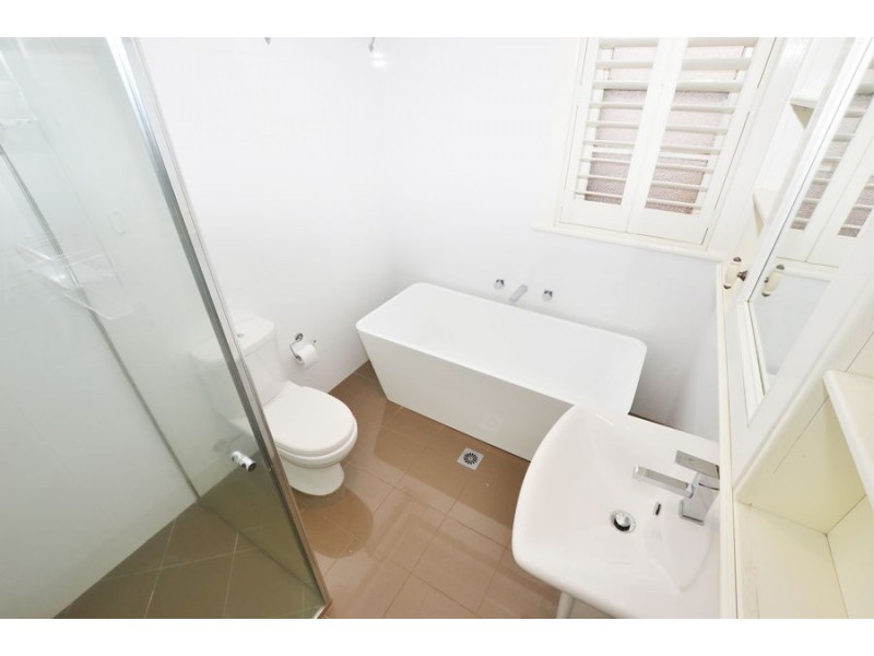 31 Mitchelmore Street, Turvey Park NSW 2650