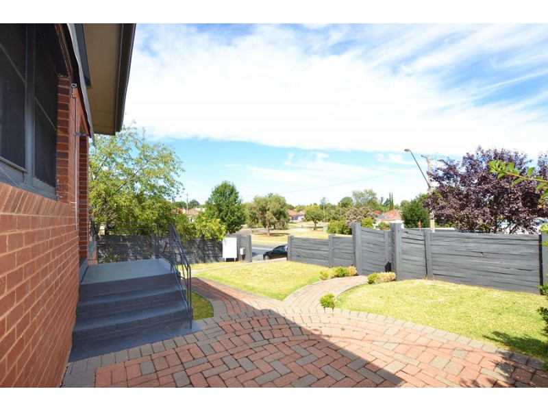 31 Mitchelmore Street, Turvey Park NSW 2650
