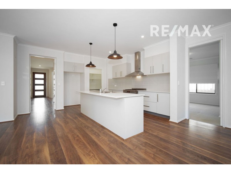 7 St Pauls Place, Gobbagombalin NSW 2650