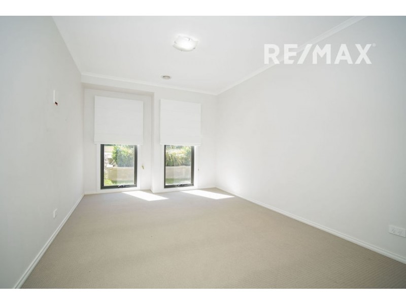7 St Pauls Place, Gobbagombalin NSW 2650