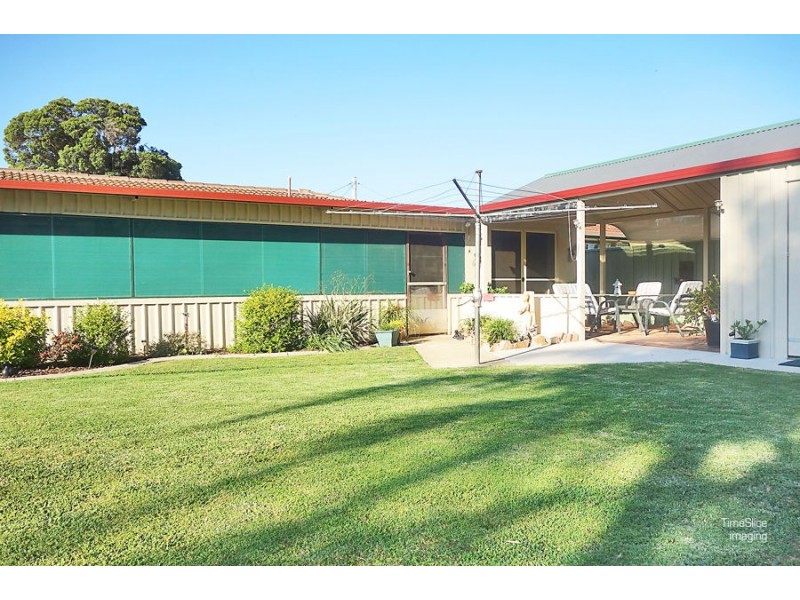 440 Lake Albert Road, Lake Albert NSW 2650