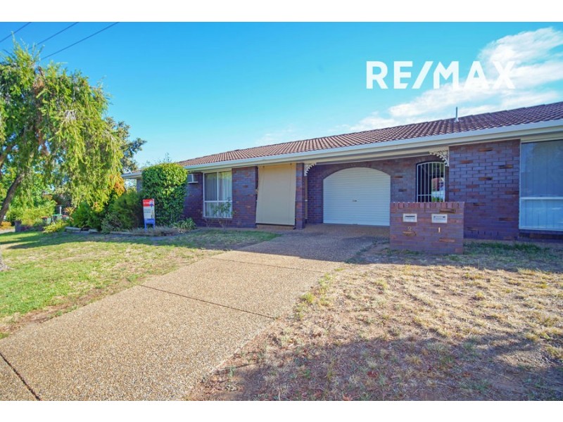 2/10 Malaya Drive, Tolland NSW 2650