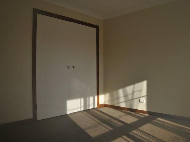 2/30 Gunn Drive, Estella NSW 2650