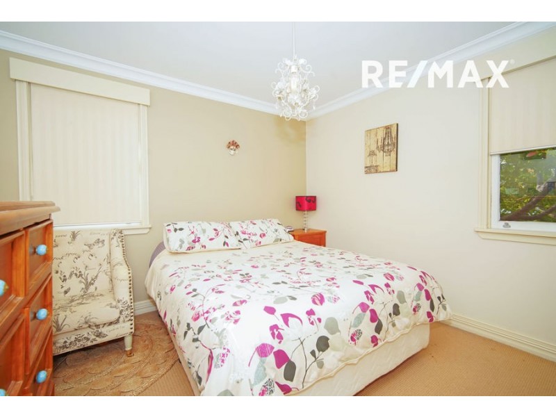 21 Gilmore Avenue, Mount Austin NSW 2650