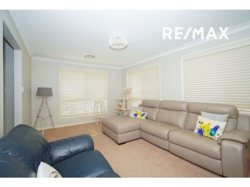 32 Fitzroy Street, Tatton NSW 2650