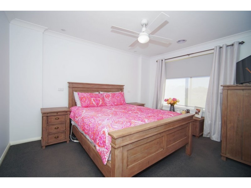 12 Opperman Street, Boorooma NSW 2650