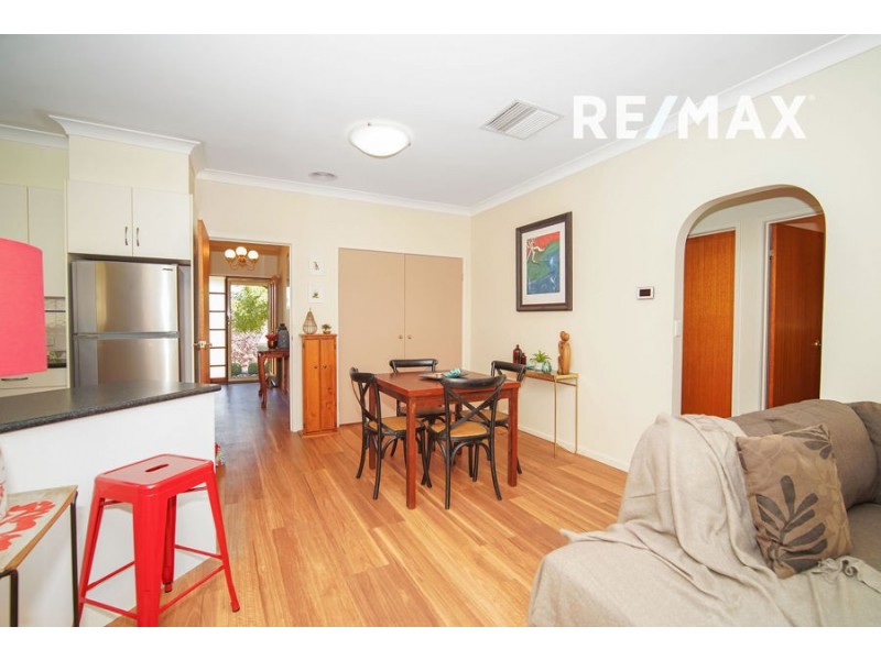 17 Lincoln Avenue, Tolland NSW 2650