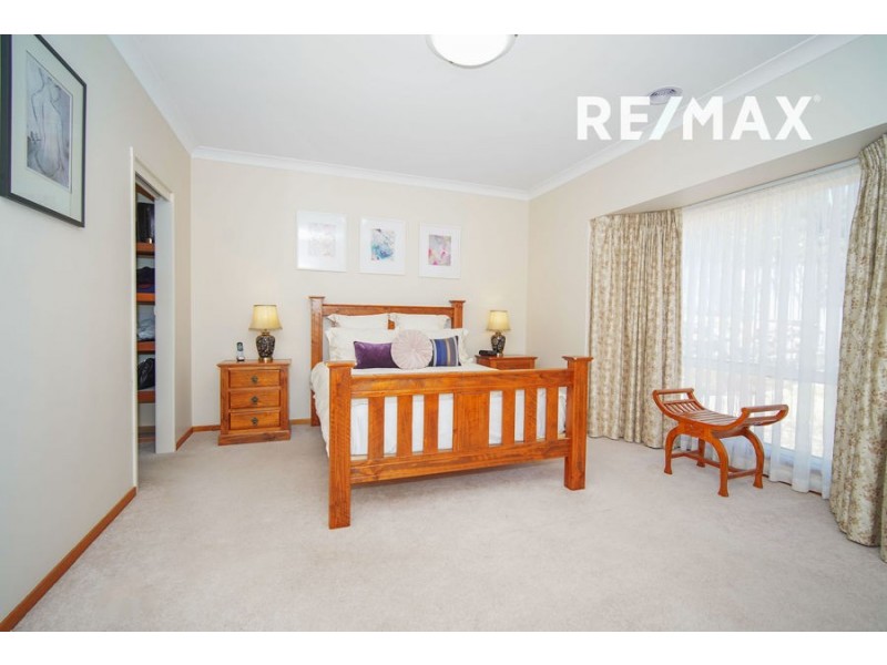 17 Lincoln Avenue, Tolland NSW 2650