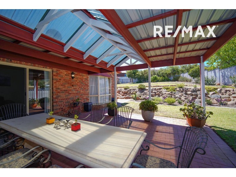 17 Lincoln Avenue, Tolland NSW 2650