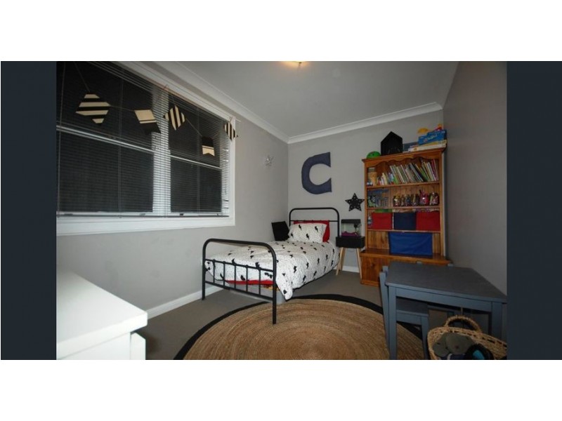 2 Hunter Street, Mount Austin NSW 2650