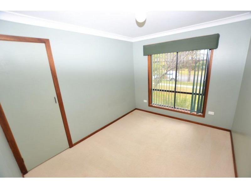 24 Pugsley Avenue, Estella NSW 2650