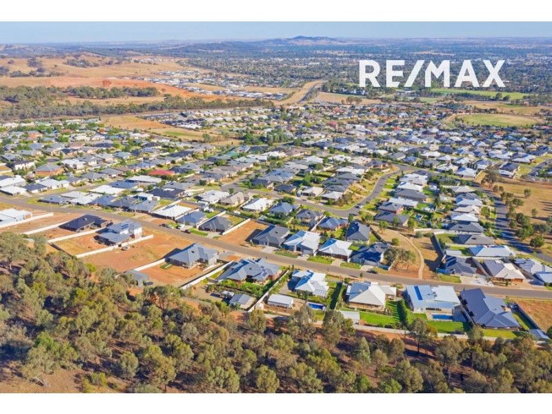 53 Clifton Street, Bourkelands NSW 2650