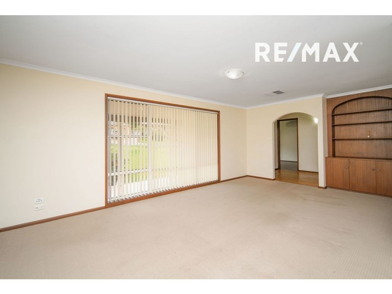 12 Amsterdam Crescent, Tolland NSW 2650