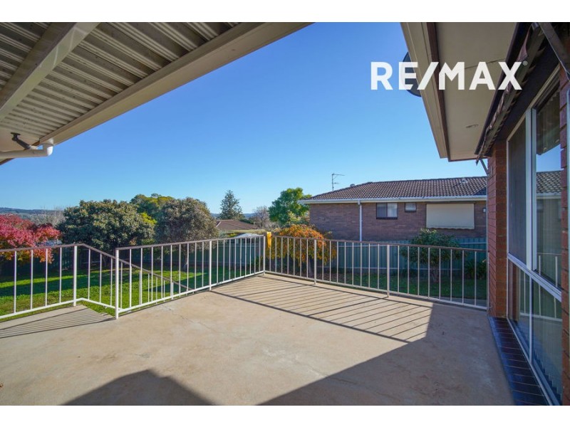 12 Amsterdam Crescent, Tolland NSW 2650