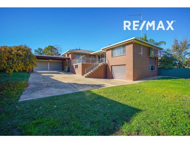 12 Amsterdam Crescent, Tolland NSW 2650
