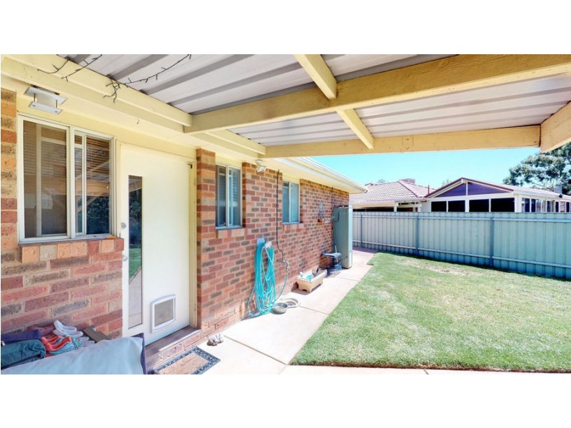 53 Adjin Street, Mount Austin NSW 2650