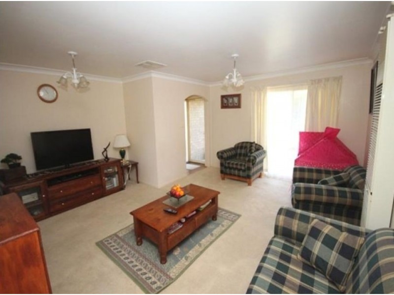 20 Sackville Drive, Forest Hill NSW 2651