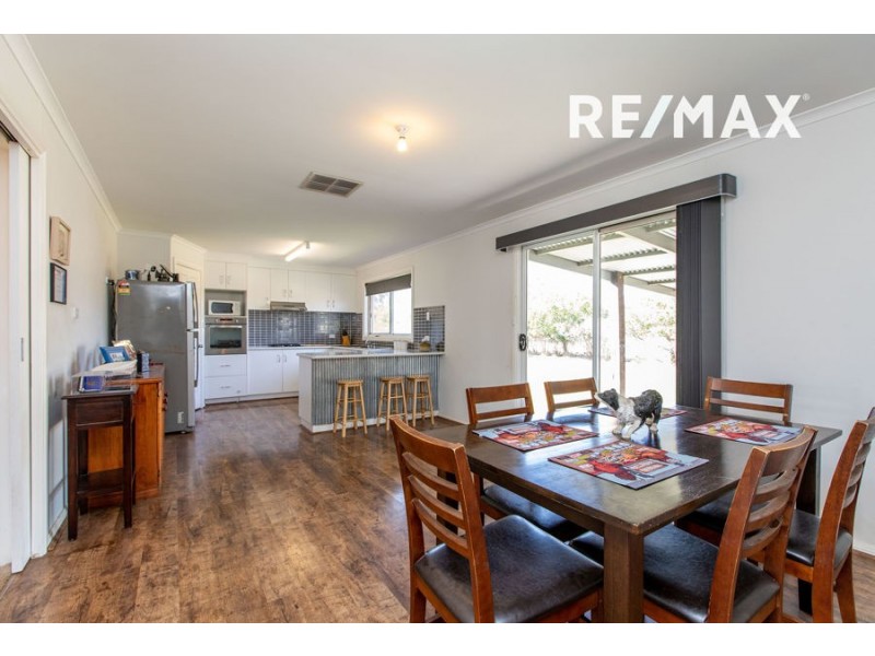 119 Gradys Lane, Coolamon NSW 2701