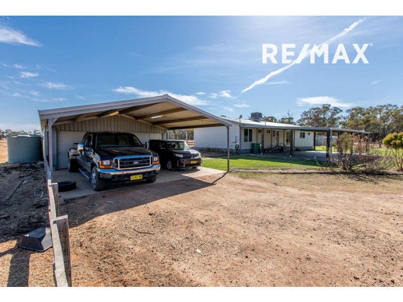 119 Gradys Lane, Coolamon NSW 2701
