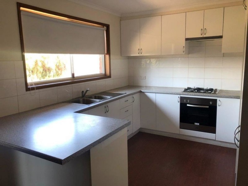 6 Lonergan Place, Wagga Wagga NSW 2650