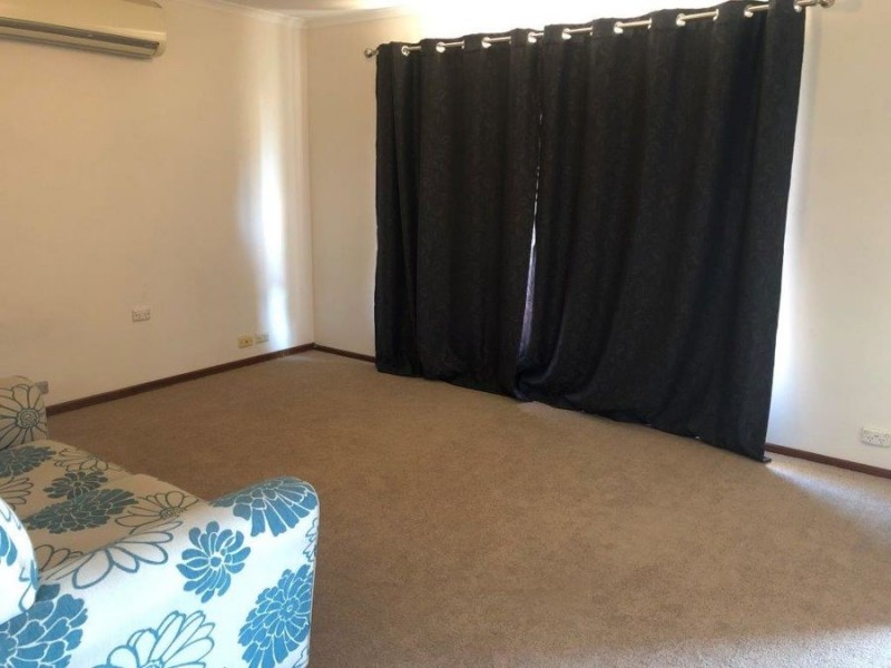 6 Lonergan Place, Wagga Wagga NSW 2650