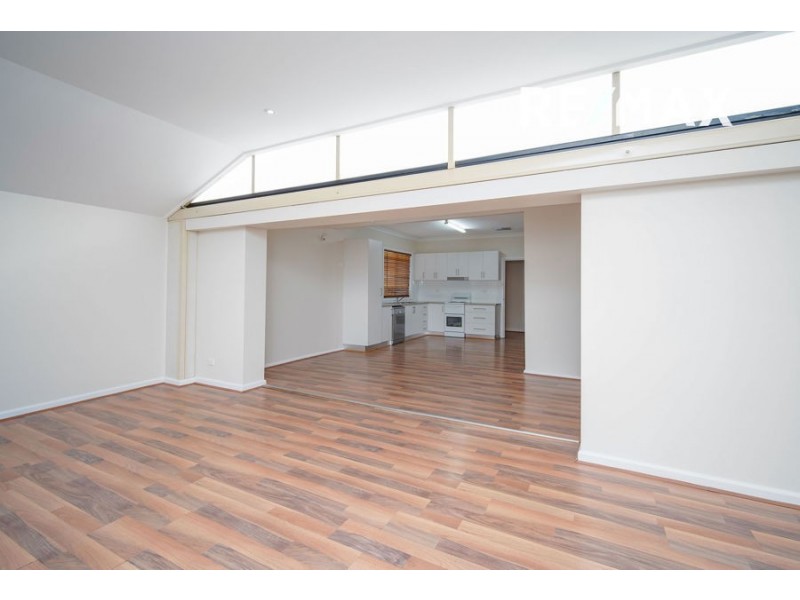 12 Sullivan Avenue, Wagga Wagga NSW 2650