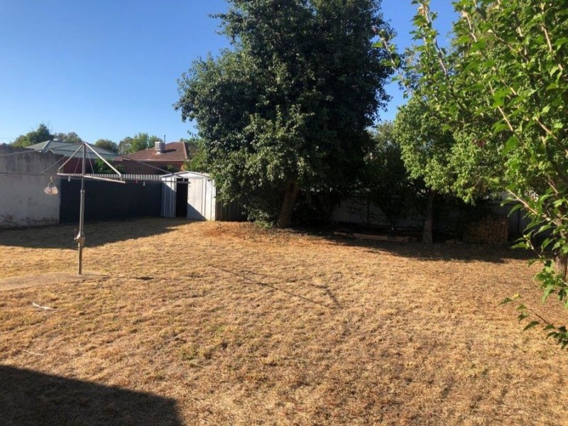 12 Sullivan Avenue, Wagga Wagga NSW 2650