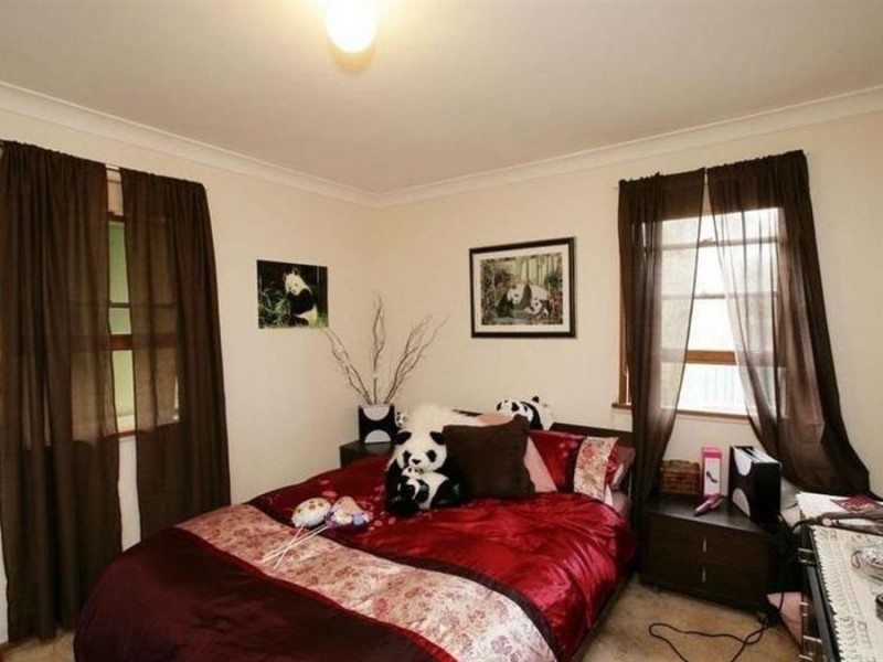 25 Edney Street, Kooringal NSW 2650