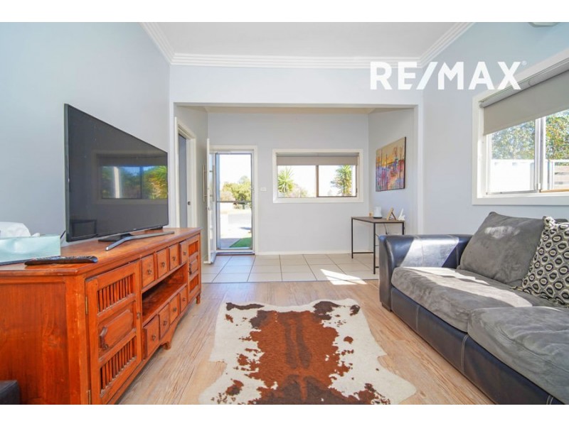 1 Hurst Street, North Wagga Wagga NSW 2650