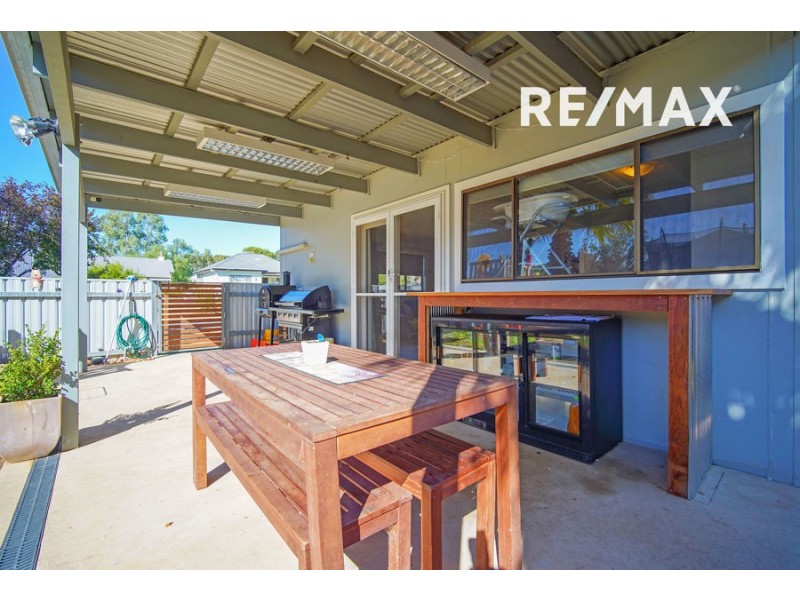 1 Hurst Street, North Wagga Wagga NSW 2650