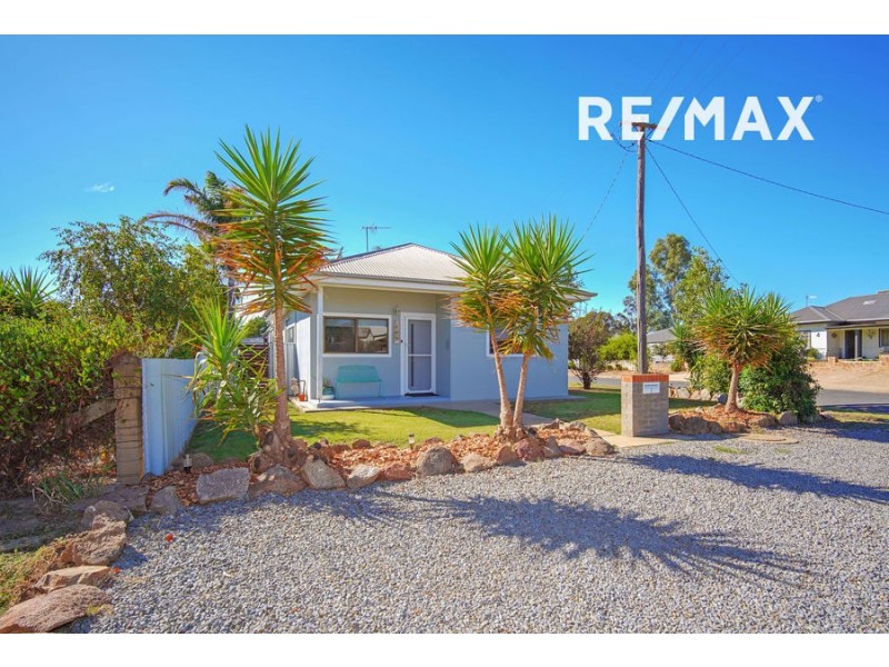1 Hurst Street, North Wagga Wagga NSW 2650