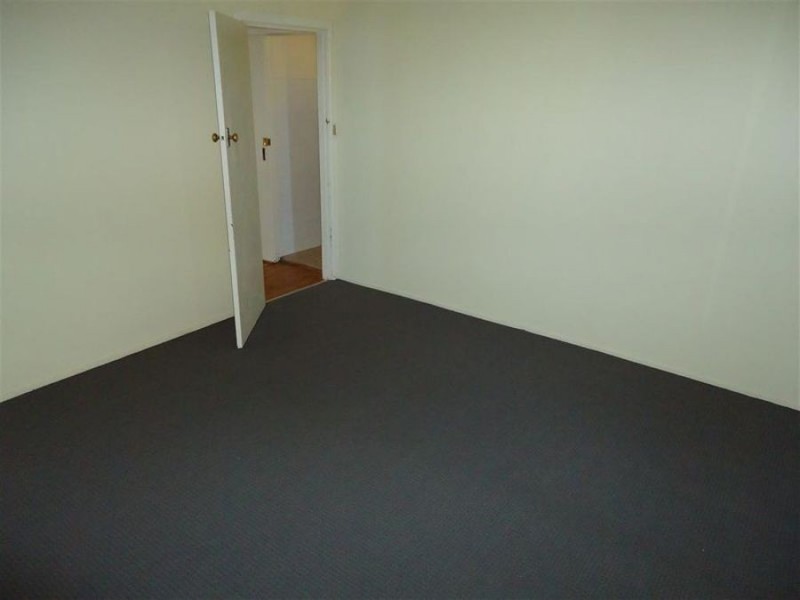 15 Mount Austin Avenue, Mount Austin NSW 2650