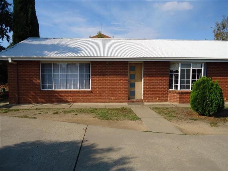 1/30 Lampe Avenue, Wagga Wagga NSW 2650