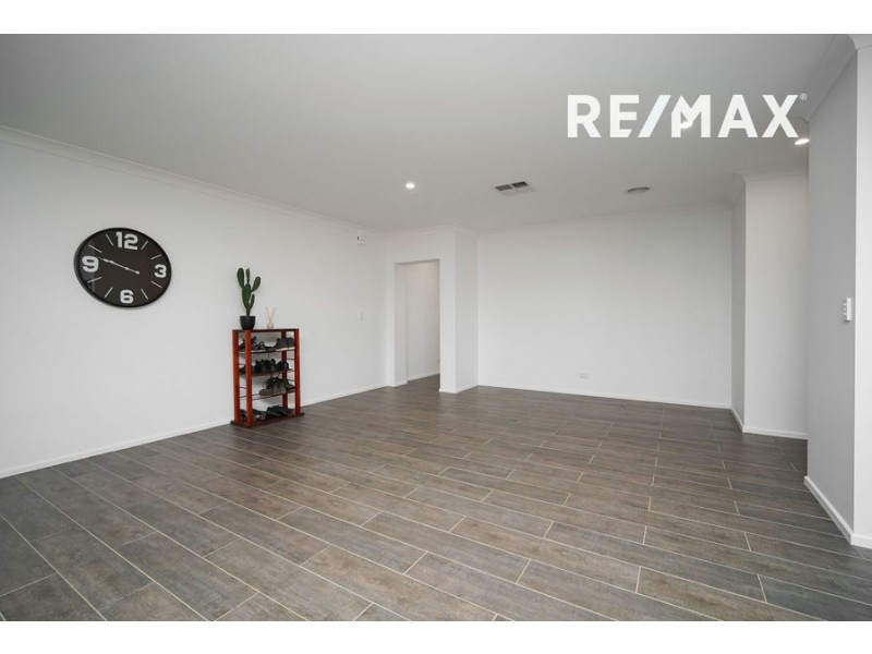 5 Zara Street, Gobbagombalin NSW 2650