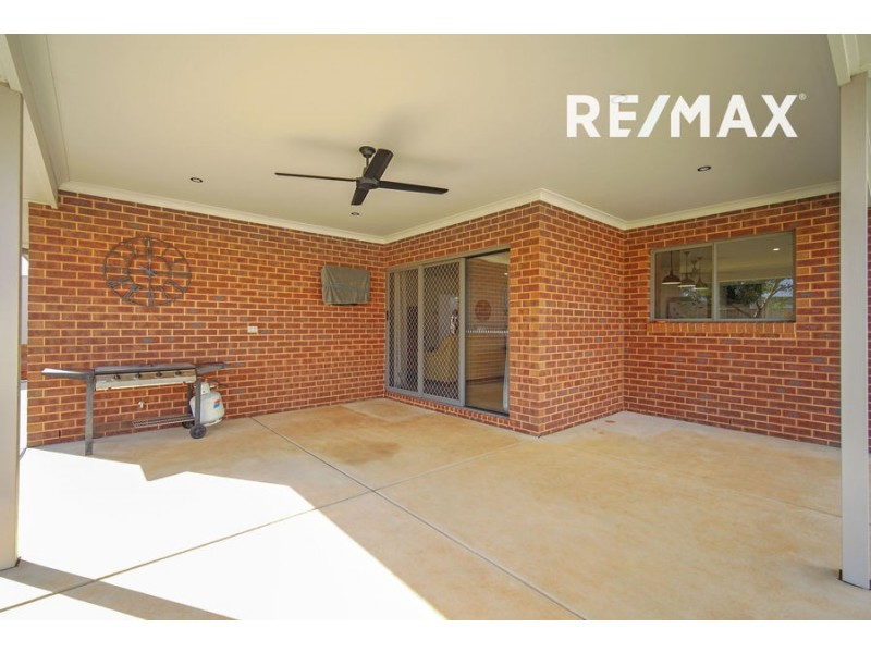 5 Zara Street, Gobbagombalin NSW 2650