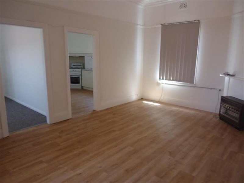 26 Tompson Street, Wagga Wagga NSW 2650