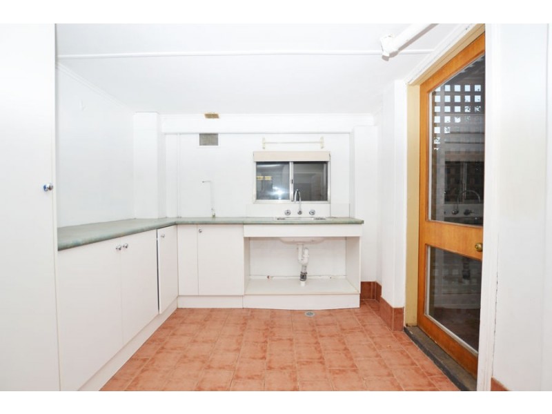 3 Warrawong Street, Kooringal NSW 2650